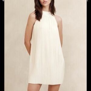 Banana Republic Cream Ribbed Pleated Midi Dress